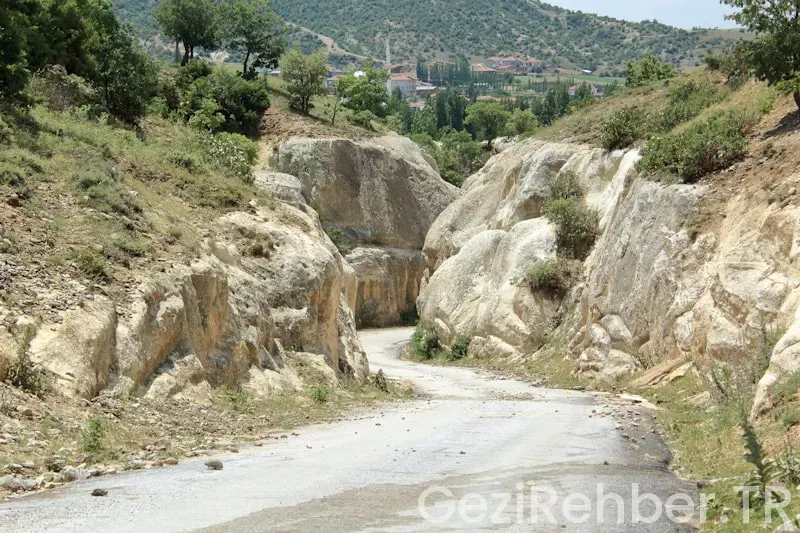 Tarsus’ta Gezilecek Yerler Tarsus’ta Gezilecek Yerler