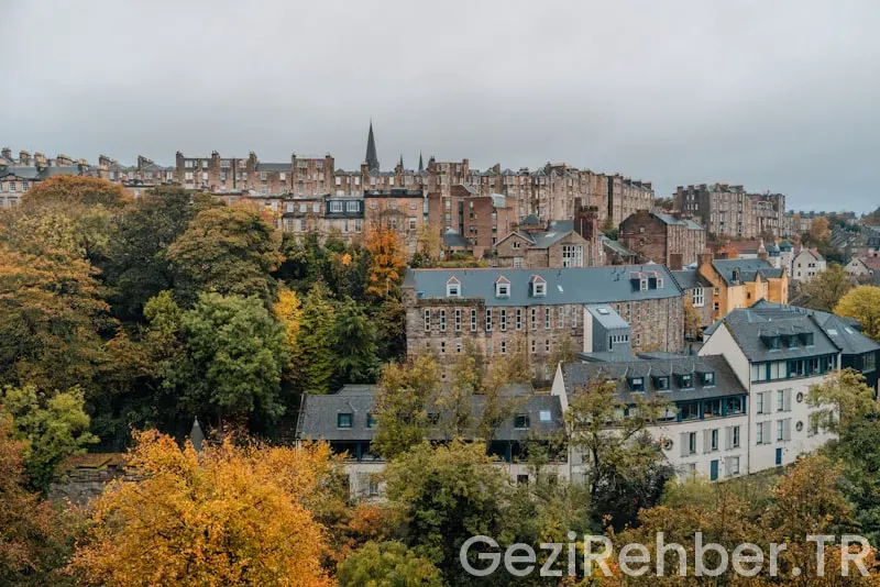 Travel guide edinburgh scotland