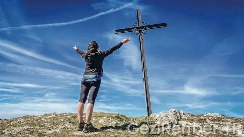 Travel guide eugene crossword clue