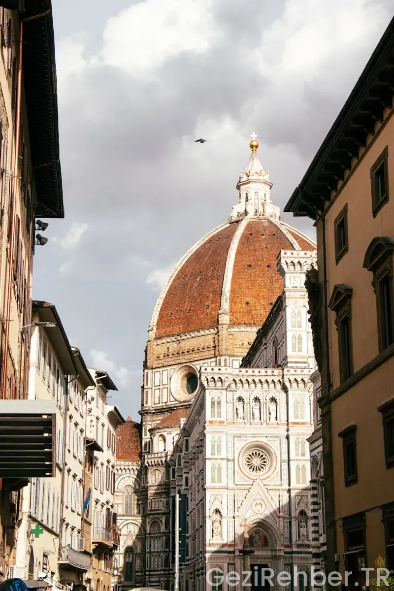 Travel guide florence italy