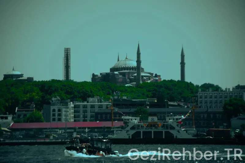 Travel guide istanbul