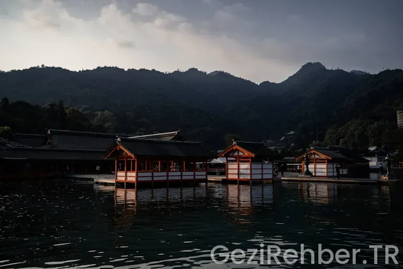 Travel guide japan Travel guide japan