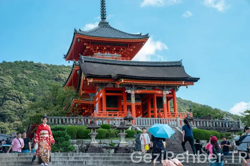 Travel guide japan 2025
