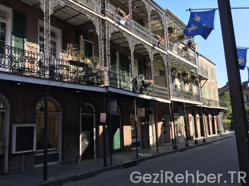 Travel guide new orleans
