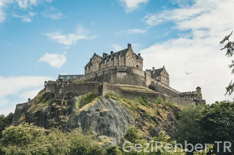 Travel guide scotland
