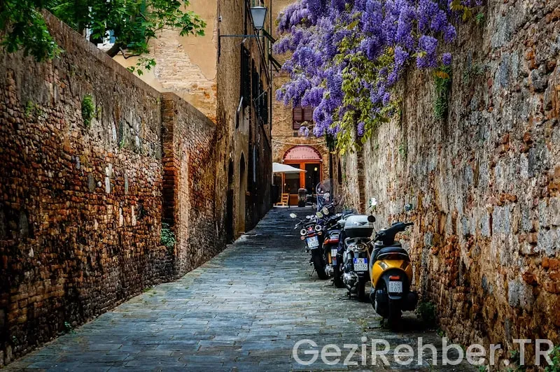 Travel guide to italy