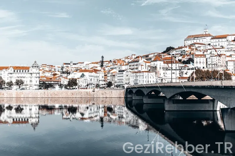 Travel guide to portugal