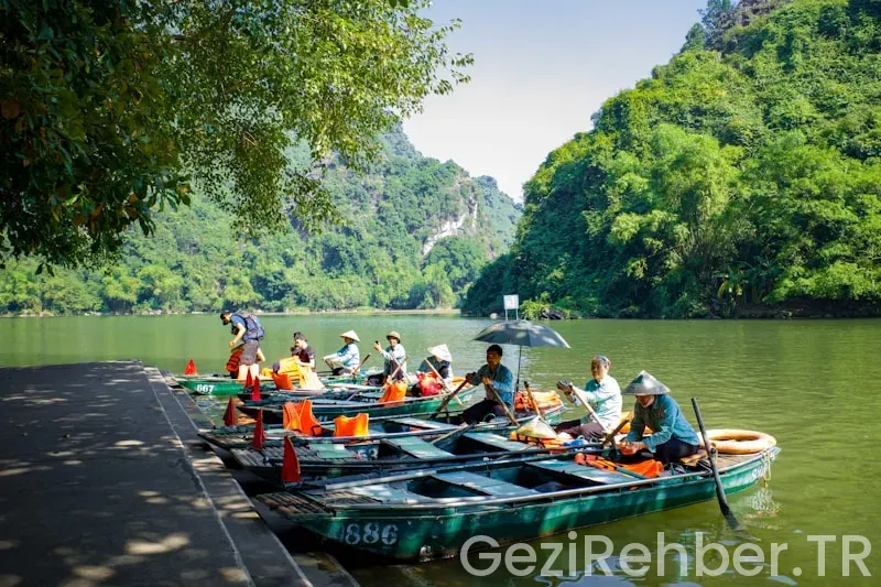 Travel guide vietnam