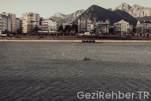 Urfa antalya arası uçakla kaç saat