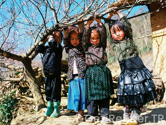 Üsküp izmir uçakla kaç saat