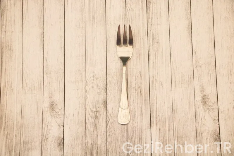 Uzun Yola Dayanıklı Yiyecekler Uzun Yola Dayanıklı Yiyecekler