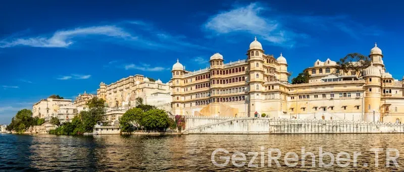 Varanasi travel guide