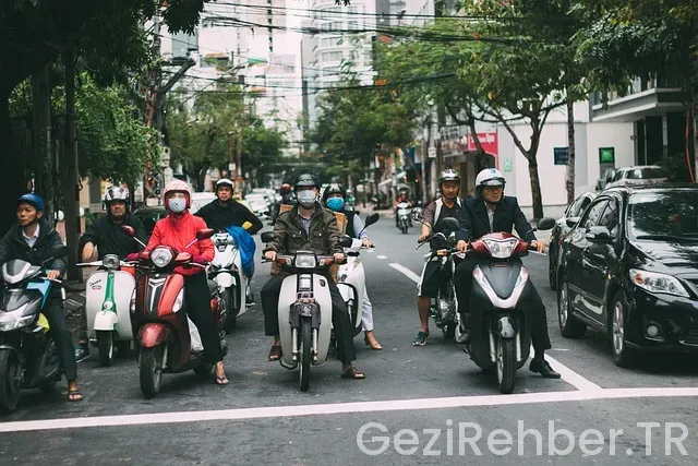 Vietnam Gezi Rehberi​