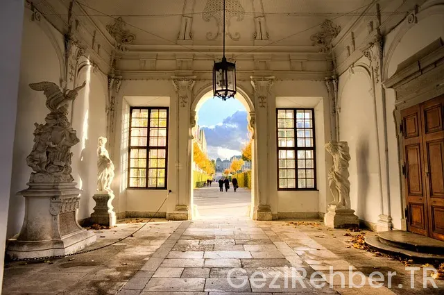 Viyana nerede kalınır