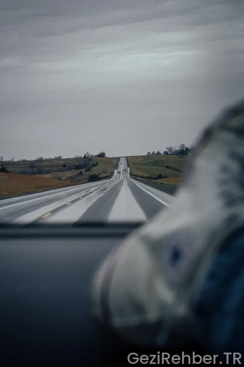 Yavaş Seyahat Akımı Yavaş Seyahat Akımı