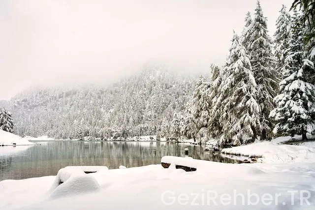 Yunanistan da nerede kalınır