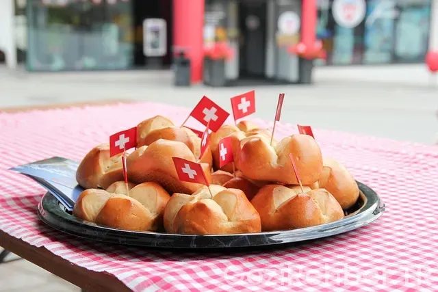 Yunanistan uçakla kaç saat